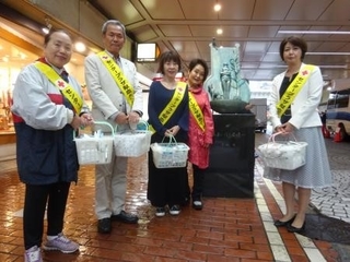 秋雨の三宮センター街に響いたクインテット（五重奏）～神戸のじぎくライオンズクラブ献血推進DAY