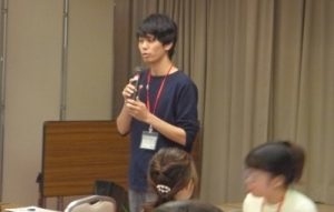 学生委員長から開会の挨拶「有意義な2日間にしましょう！」