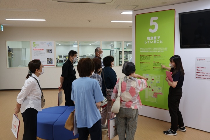 千代地区民生児童委員協議会の皆さまの写真１