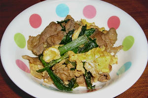豚肉と小松菜と卵のオイスターソース炒め
