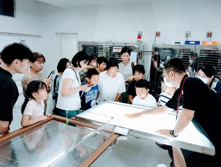夏休み献血親子教室の様子1