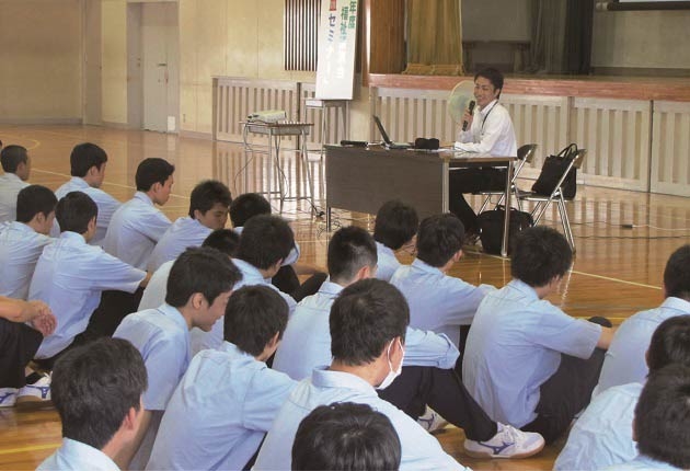 静清高等学校で献血セミナーを実施しました！